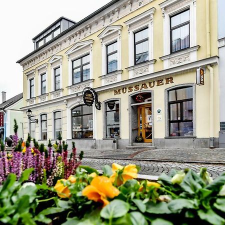 Konditorei Muessauer Вайдхофен-ан-дер-Тайя Экстерьер фото